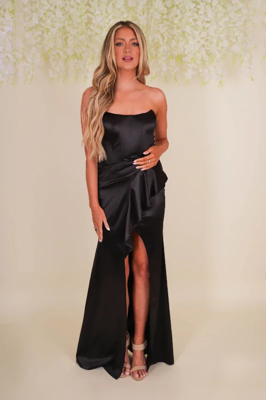 A Night Of Elegance Maxi Dress Comfortable Long-Sleeve Maxi Dress